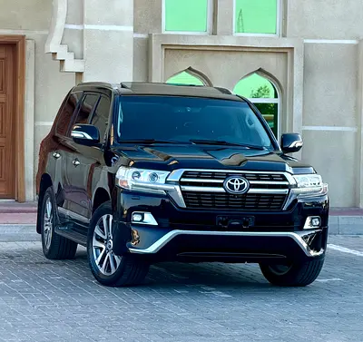 تويوتا لاند كروزر VXR خليجي موديل 2017 فل اوبشن