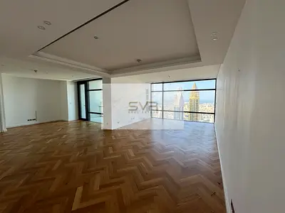 High floor | High end finishes | Spacious layout