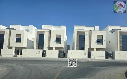 فيلا حجر ٣ طوابق تسجيل مجانا مقابل المسجد مساحات كبيرة  تملك حر وتورث