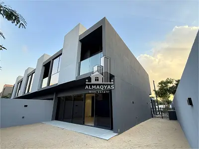 3BR Townhouse | Corner END unit | Spacious Plot | Close to Entrance