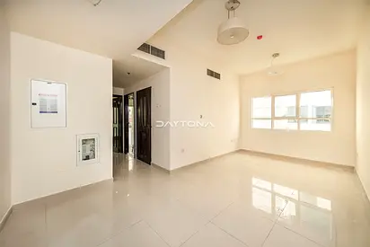2BR APARTMENT | READY TO MOVE IN | NEAR THE POND PARK