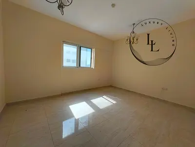 Apartment 1bhk, 2 baths free parking.