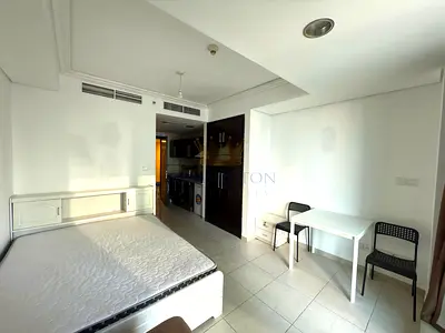 Furnished Studio Flat near Metro