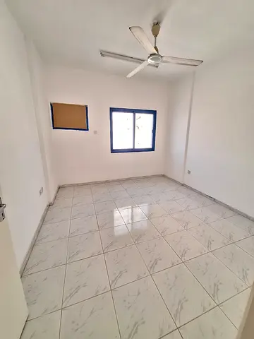 🏡 HOT OFFER – 2 BHK Apartment 34k in Al Majaz 2, Sharjah 📍 Near Pizza Hut, Al Wahda Road | Close to Park & Bus Stop