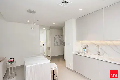 Amazing Sea And Downtown View | High Floor