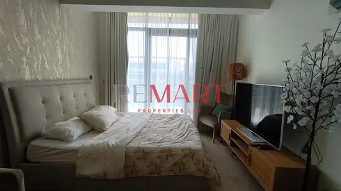 Fully Furnished - Vacant - Spacious Design - Amenities View