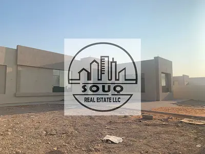Spacious 6 BR Villa in Seih Al Ghubb for Sale