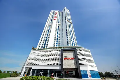 1BR Apartment | Pool & Autodrome View | SKYZ