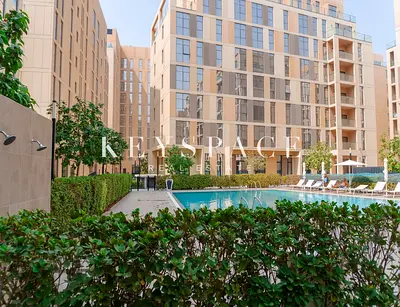 Luxury Living | Aqua Lifestyle | Resale