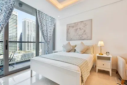 Homely Studio W/ Balcony, Pool View and Gym Access | Furnished | Flexible term