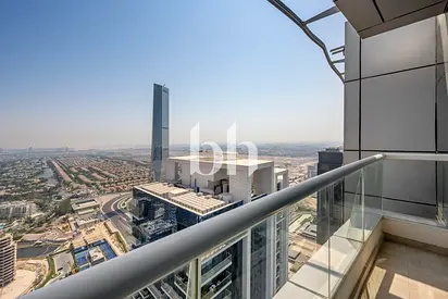 Penthouse + Maid|Vastu Compliance|Vacant