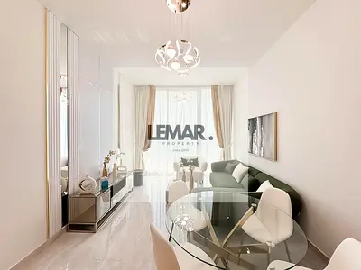 GENUINE RESALE / MID FLOOR / AMAZING VIEWS OF THE CITY / INVESTOR DEAL