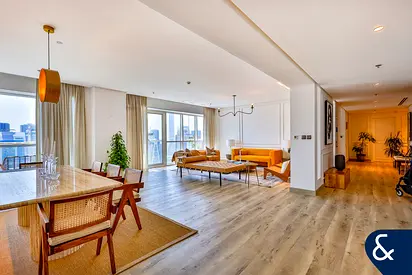 4 Bed Penthouse | Half floor | Marina View