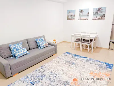 Seaview | Vacant | Modern Upgrades