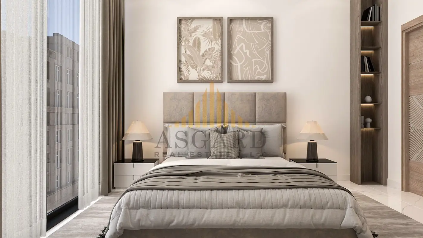 1BHK + Laundry | Corner Unit | 5 Mins to Metro