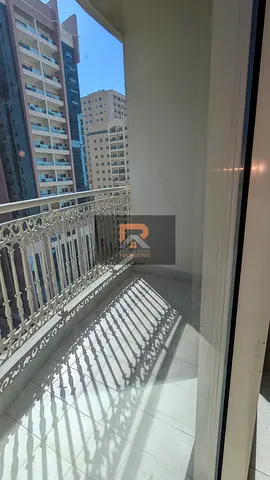 Good offer!! 2BHK, built-in wardrobes, near to Dubai exit - one month free...