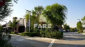 Spacious 2 BR Townhouse / Freehold/mortgage/Kaya