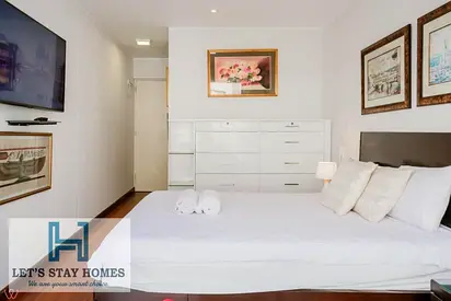 Luxurious Furnished Apartment I Free Pool & Gym | Housekeeping | Free Parking | 24/7 Concierge I Free Cleaning