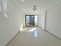 Lxury and brand new building in Al jada out sid 1bhk 2 washroom with master room
