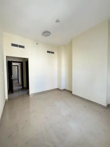 Brand New, Good size 2bhk with attach washroom just in 53k near nahda park shj call Himansha-