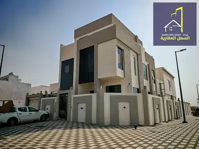 فيلا مميزة جداً للبيع بمنطقة حوشي ... موقع ممتاز على زاوية شارعين قار مقابل الحديقة مباشرة .
