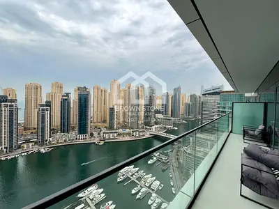 Contemporary Layout | Corner Unit | Marina View