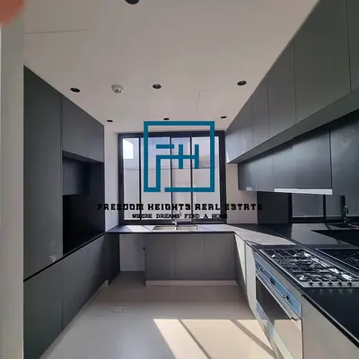 فيلا حصرية محدودة التوقيع مكونة من 5 غرف نوم / مسبح خاص / مصعد / للبيع