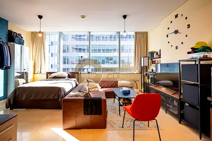 VACANT STUDIO | EASY ACCESS FLOOR | DOWNTOWN VIEW