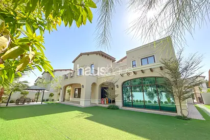 Fully Furnished | Pool Backing | Single Row |