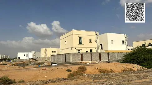 قطعه ارض للبيع بعجمان.منطقه الزاهيه هيلز.كورنر زاويه شارعين.سكني فلل.خلف المسجد مباشره.مساحه:2960قدم.تملك حر لجميع الجنسيات موقع مميز جدا.مكتمل البناء