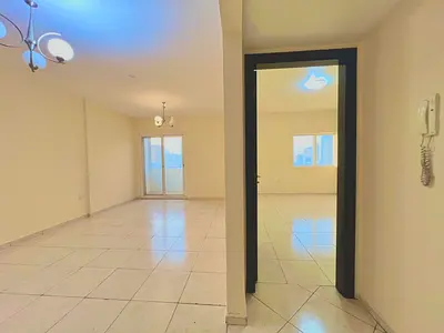 Gym pool free 1bhk very big only family building ready to move