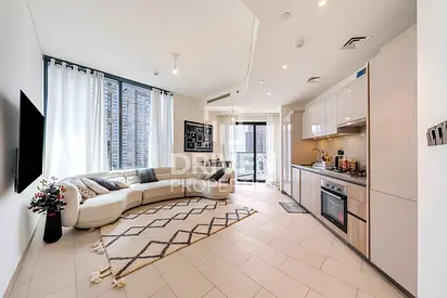 Tenanted | Mid floor | Furnished | 04 Series Unit