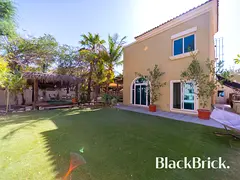 Spacious 5BR Villa | Prime Location Near Parks