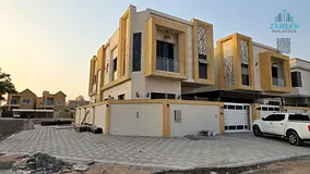 Villa in Villa in mowaihat2 villa 5 master rooms majles and living room corner villa price 2.1 negot