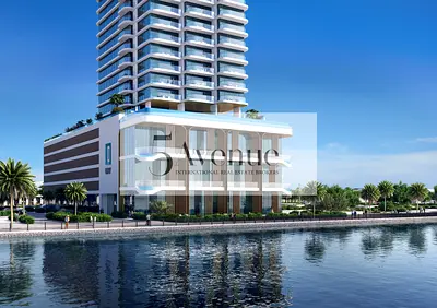 Luxurious Waterfront l Private Pool l Smart Home l Beach & Skyline View
