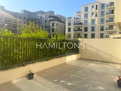 Vacant Apartment | Prime Waterfront Location | Panoramic Views | Resale