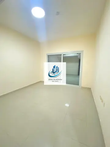 2 bhk 15 days free opposite sahara center available for family in 41k!