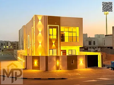 فيلا فاخرة في العامرة أرض واسعة ذات بناء أنيق ملكية حرة لجميع الجنسيات