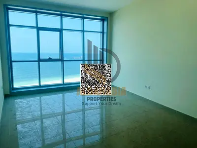 تملك شقة غرفتين فاخرة بتصمبم عصري واطلالة بحرية ومميزة جدا على كورنيش عجمان
