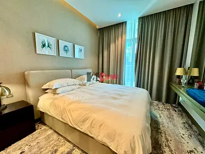 Large ! Studio ! Furnished ! Canal View