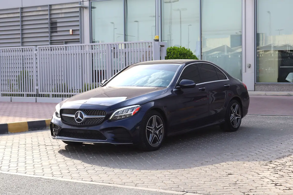 Mercedes-Benz C-Class 2020 — photo 1 of 20