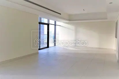 Spacious Apt with maid room | near Dubai mall