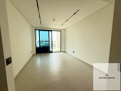 Canal view | Prime Location | Spacious