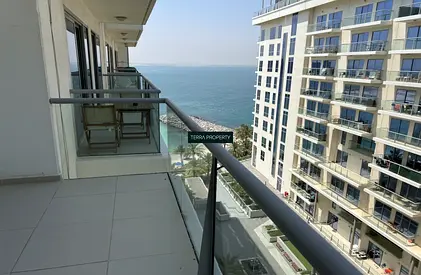 upcoming in july *fully furinshed duplex in pacific*