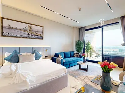 Luxury Living | Canal View | Prime Location