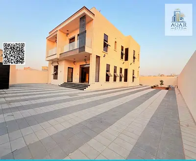 For sale, a villa with an area of ​​​​6,200 thousand square feet, including air conditioners, at a very attractive price of 3 million, five master bedrooms, a master living room, a hall, a kitchen, an