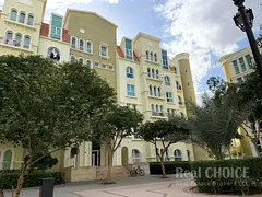 Fully Renovated & Furnished| 2 Mins to Metro