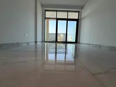 Luxury Apartment, Ready To Move, Chiller Free