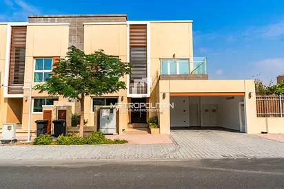 Stylish | Private Garden | Biggest Layout