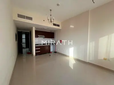 WELL MAINTAINED I FAMILY BUILDING | STUDIO APARTMENT